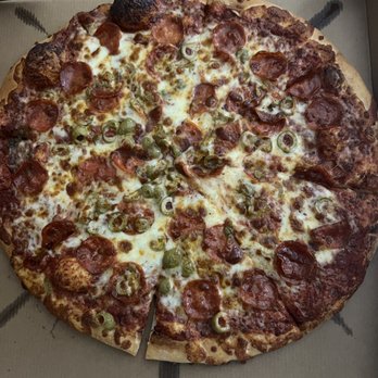 Senor Pizza - Pizza with green olives and pepperoni - Pizza Near Me - St Thomas, Virgin Islands