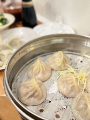 Luscious Dumplings - Michelin Bib Gourmand by null