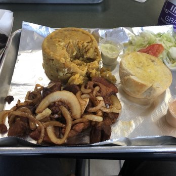 Willie's Pinchos in Orlando - Puerto Rican Near Me - Orlando, Florida