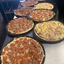 Saucies27 Pizza