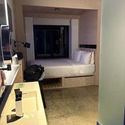 the studio room. perfect for one person. the studio room. perfect for one person.