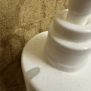 Hampton Inn & Suites - Needs a good scrub down - Hotels Near Me - Coeur d'Alene, Idaho Hampton Inn & Suites - Needs a good scrub down - Hotels Near Me - Coeur d'Alene, Idaho