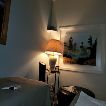 Pin Lu Acupuncture and Massage - My room - Acupuncture Near Me - Poway, California Pin Lu Acupuncture and Massage - My room - Acupuncture Near Me - Poway, California
