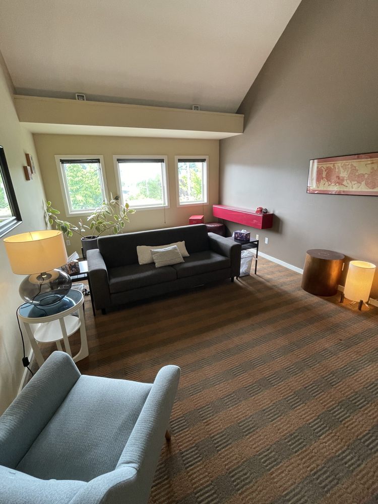 Justin Paul Davidson - grief counselor in Seattle, WA