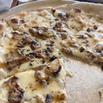 Monkeypod Kitchen by Merriman - Hamakua Wild Mushroom Pizza - New American Near Me - Kihei, Hawaii