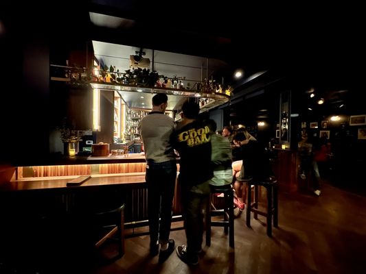 Bar Henry by null