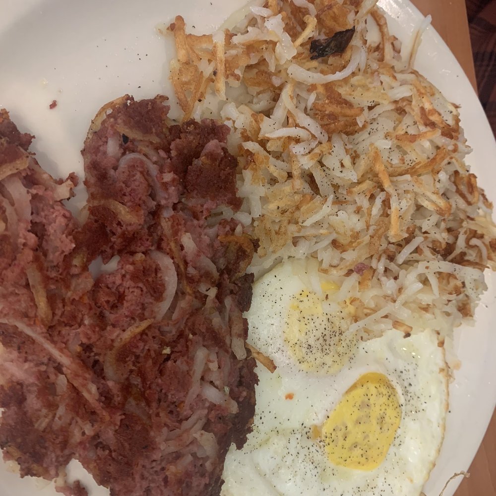 Apple Villa Cafe - Corn beef hash with eggs and pancakes - Breakfast & Brunch Near Me - Batavia, Illinois Apple Villa Cafe - Corn beef hash with eggs and pancakes - Breakfast & Brunch Near Me - Batavia, Illinois