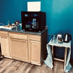 Jackie Cotman, LMT - Sage Massage Therapy - Coffee, tea, water, and juice are free to clients before or after a treatment
