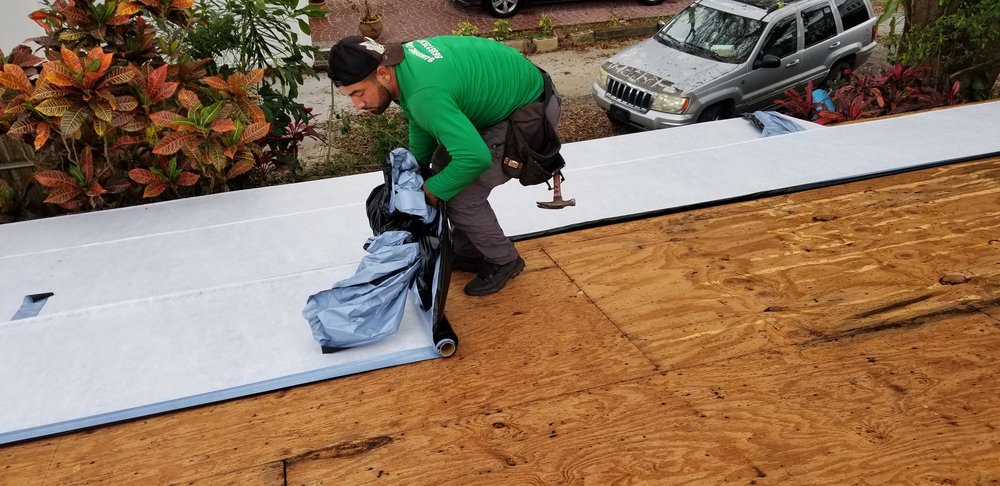 Slide of Straight Edge Builders and Roofers