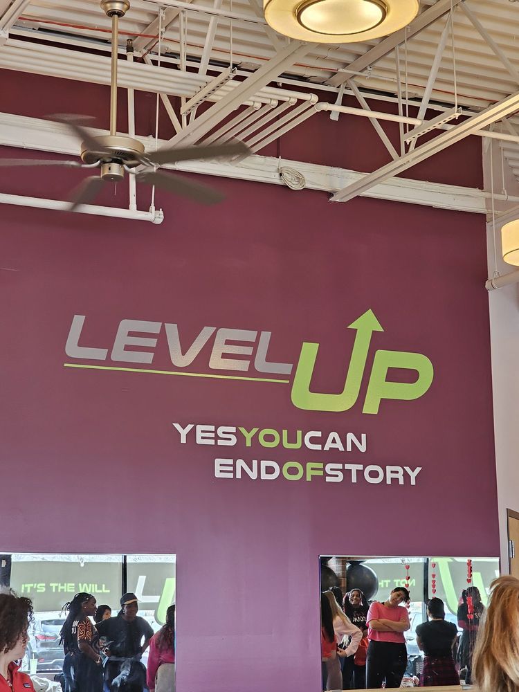 LevelUp Health & Fitness Logo