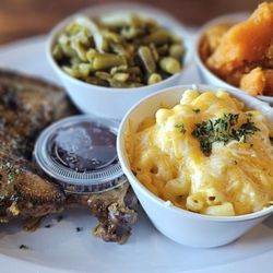 Kendall Karsen’s Upscale Soul Food - Rotisserie chicken w/ Mac-N-Cheese, yams, green beans