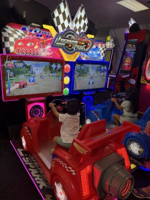 Chuck E. Cheese by null