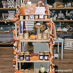 My Illuminating Scents located at The Lazy Daisy in Yorktown, VA. Handcrafted Soy & Soy Blend Candles