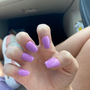 Essence Nails - right hand - Nail Salons Near Me - Sarasota, Florida