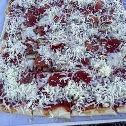 Wally's Pizza & Subs - 1/2 tray pepperoni and mushroom
