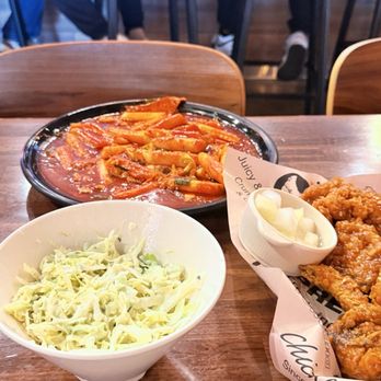 Pelicana Chicken - Irvine - Ddukbokkk & crispy banban chicken (garlic & original) - Chicken Wings Near Me - Irvine, California Pelicana Chicken - Irvine - Ddukbokkk & crispy banban chicken (garlic & original) - Chicken Wings Near Me - Irvine, California