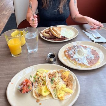 Snooze, an A.M. Eatery - Breakfast & Brunch Near Me - Austin, Texas Snooze, an A.M. Eatery - Breakfast & Brunch Near Me - Austin, Texas