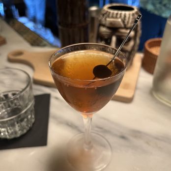 Longo Bros - The Gentleman cocktail - Pizza Near Me - New York, New York Longo Bros - The Gentleman cocktail - Pizza Near Me - New York, New York