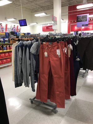 TJ MAXX - CLOSED - 51 Photos & 33 Reviews - Department Stores - 260