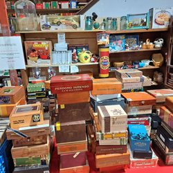 Cove Barn Antique Flea Market