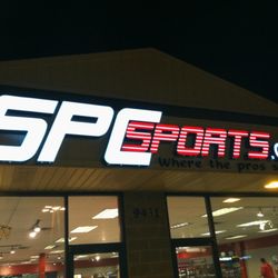 SPC Sports - Sign at night