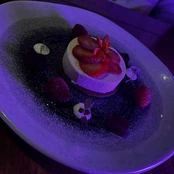 Manta - Big Island Goat Cheese Cake - Hawaiian Near Me - Kamuela, Hawaii