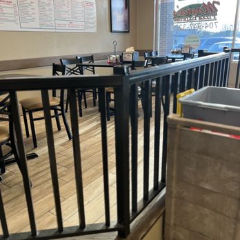 Mama's Pizza Express - the inside of the restaurant - Pizza Near Me - Huntersville, North Carolina