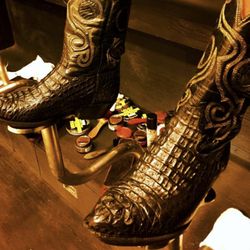 Dapper Shoe Shine - Gator boots