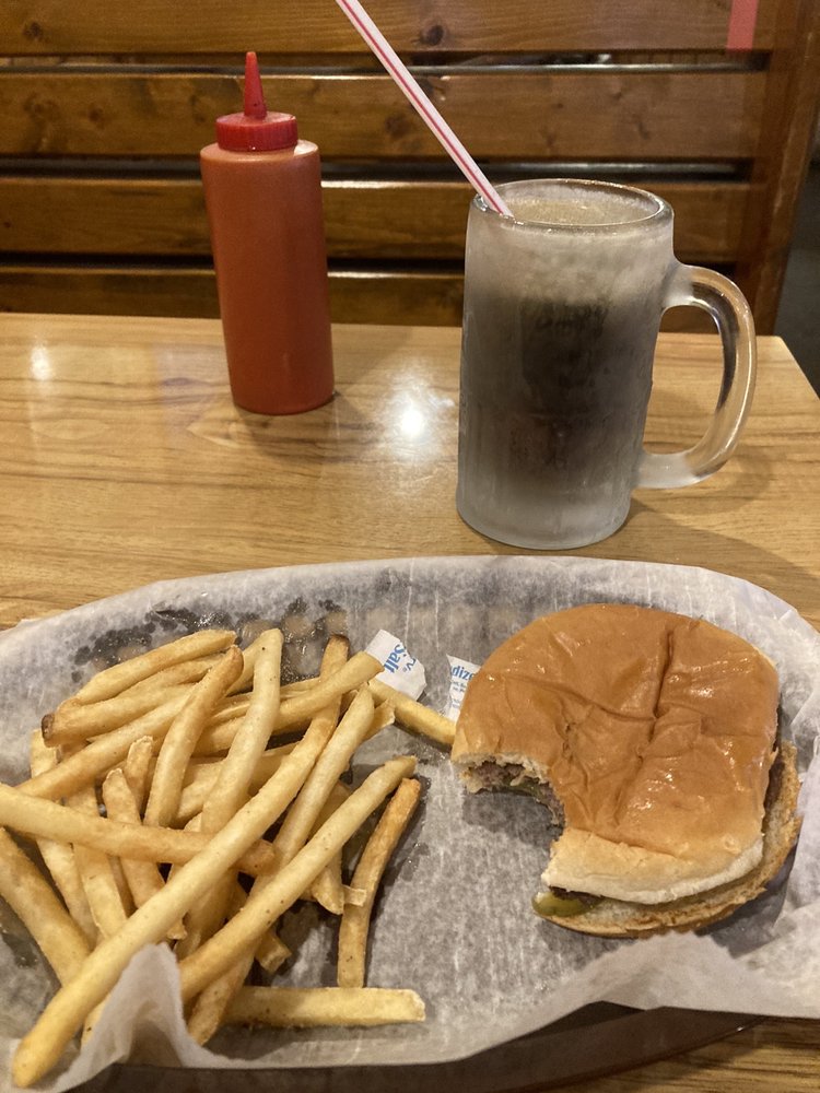 ELMS RESTAURANT Updated October 2024 21 Reviews 912 Main St