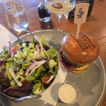 Brickmans Restaurant & Bar - Burger - Breakfast & Brunch Near Me - San Marcos, California
