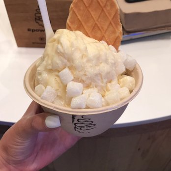 Powder - Cereal snow topped with sweet cream and mochi - Desserts Near Me - San Francisco, California Powder - Cereal snow topped with sweet cream and mochi - Desserts Near Me - San Francisco, California