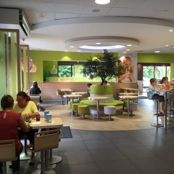 Quick - La salle principale - Fast Food Near Me - Sint-lambrechts-woluwe, BRU Quick - La salle principale - Fast Food Near Me - Sint-lambrechts-woluwe, BRU