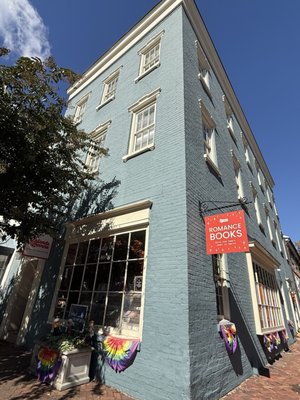 Old Town Books by null