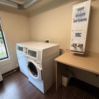 Comfort Inn & Suites - Washer and dryer - Hotels Near Me - Pittsburgh, Pennsylvania Comfort Inn & Suites - Washer and dryer - Hotels Near Me - Pittsburgh, Pennsylvania