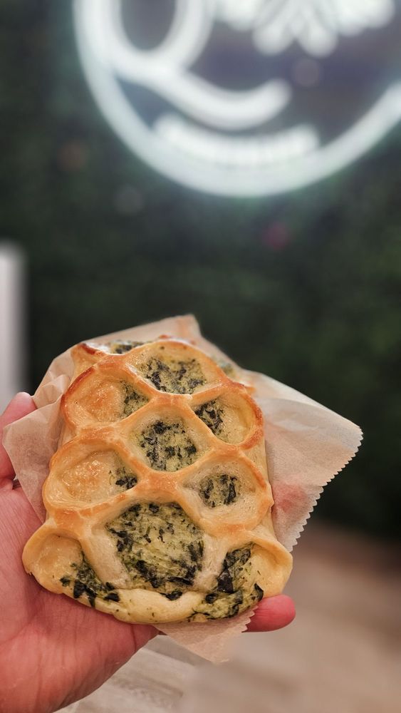 Quinsigamond Village Bakery And Cafe