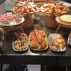 DOX Restaurant & Bar