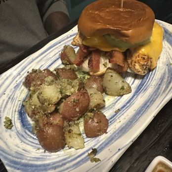 High Tide Social House - B.Y.O Chicken Sammie - New American Near Me - Cape Coral, Florida