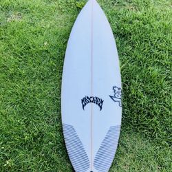 Woollybear Surfboard Repair - Repaired tail of surfboard !