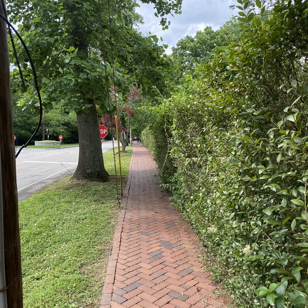 Anchorage Trail - Hiking Near Me - Anchorage, Kentucky