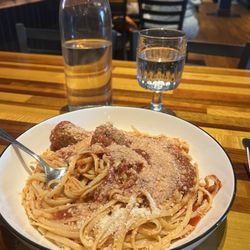 Selah Restaurant - Palumbos Classic Pasta and Meatballs
