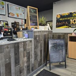 Willie B's Sisters Southern Cuisine - Front counter.