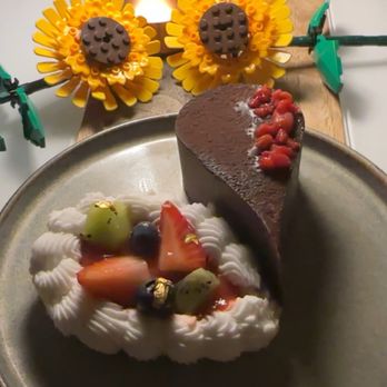 Hau Tree - Valentine's Day 2024 dessert #1 - Seafood Near Me - Honolulu, Hawaii Hau Tree - Valentine's Day 2024 dessert #1 - Seafood Near Me - Honolulu, Hawaii