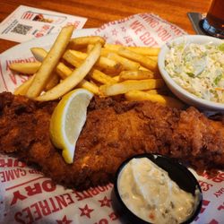 Glory Days Grill - Only thing I eat here and it never fails.