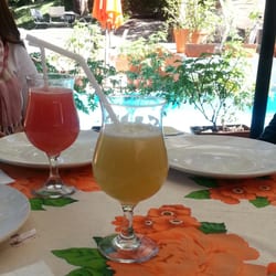 El Gorjeo de Las Aves en Las Mañanas de Abril - Jugos