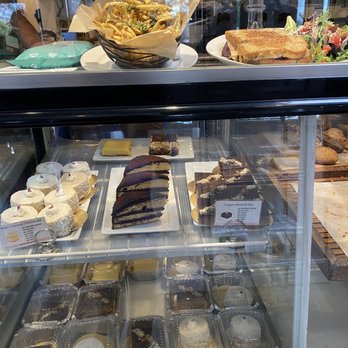 Zinc Cafe & Bar - Yum - Beer, Wine & Spirits Near Me - Corona Del Mar, California