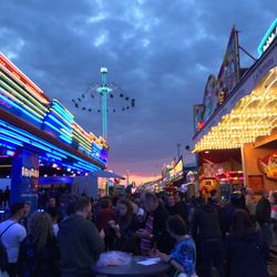 Fish a'gogo - Avond feest gelegenheid in het toeristische gedeelte, Aangenaam verrast normaal liever graag de rust, maar dit was zalig gezellig.
