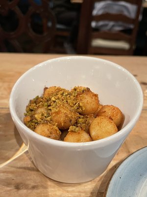 The Lazy Goat by null