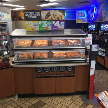 circle k - Fresh hot meal on the spot - Gas Stations Near Me - Cleveland, Texas