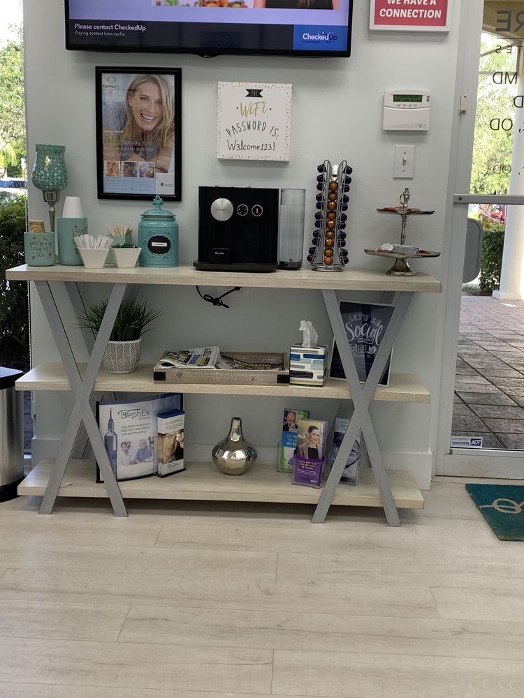 VISION CARE AND SURGERY ASSOCIATES Updated September 2024 777 E 25th St, Hialeah, Florida