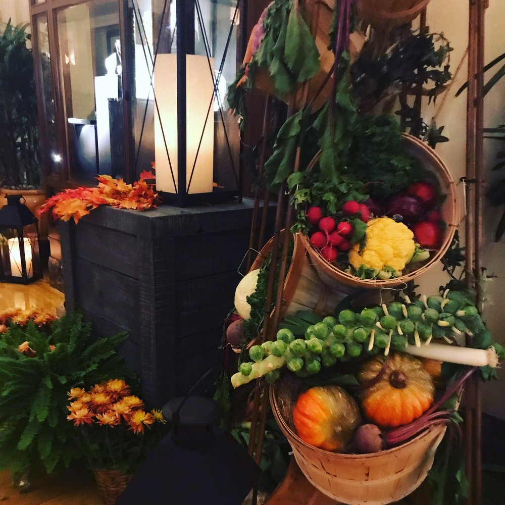 The Peninsula Chicago - Thanksgiving decor - Hotels Near Me - Chicago, Illinois The Peninsula Chicago - Thanksgiving decor - Hotels Near Me - Chicago, Illinois